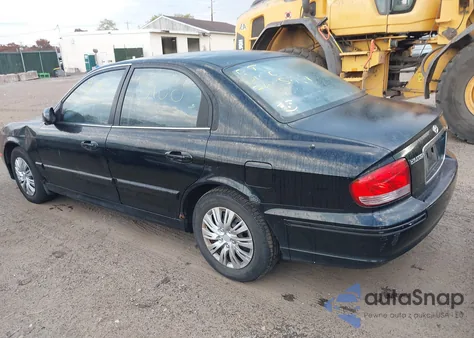 2004 Hyundai Sonata z USA, uszkodzony, nr VIN KMHWF25S54A093253